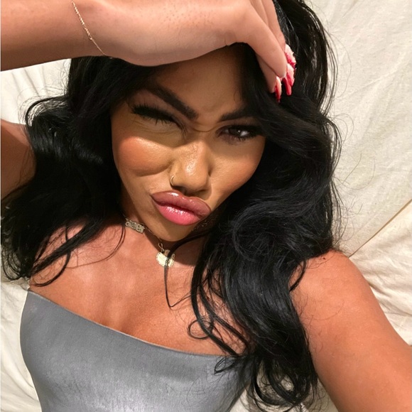 imani_vivian